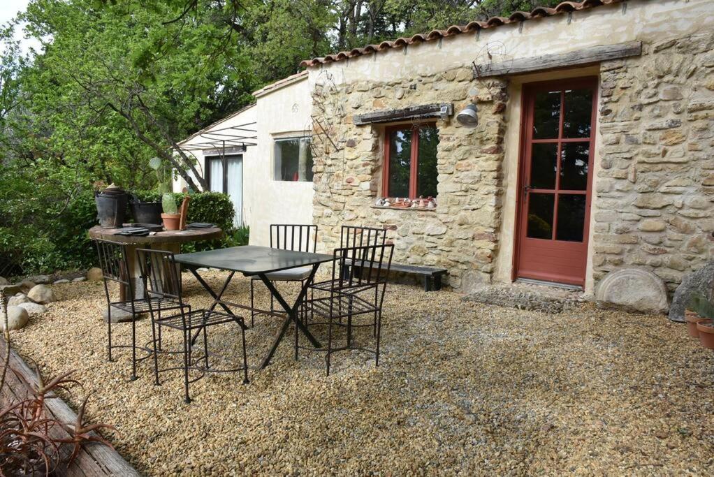 Séguret La Petite Maison Des Artistes מראה חיצוני תמונה